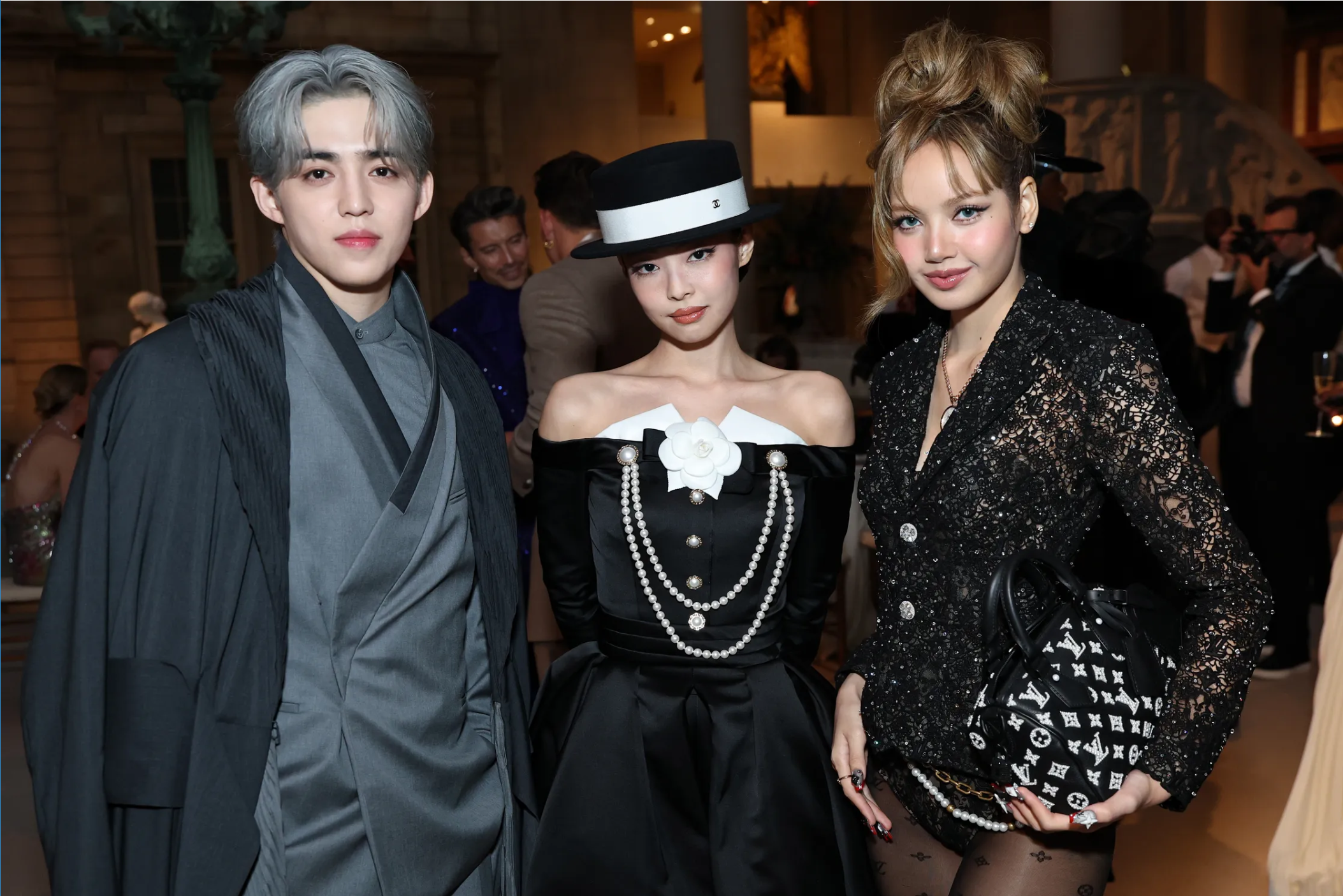 K-fashion Trends: 2025 Korean Fashion Show