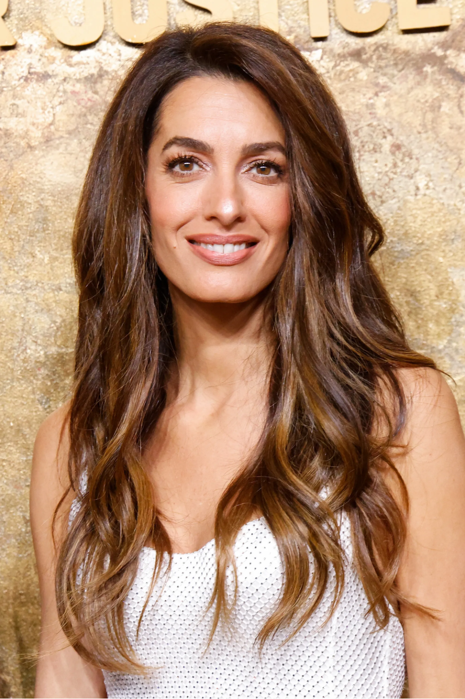 Amal Clooney Style Analysis: Fall’s Biggest Trends and Style Guide